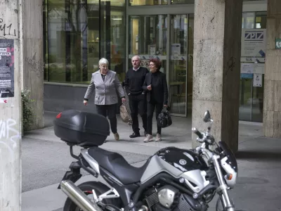 Za predčasno upokojitev se odloči zelo malo ljudi, saj si jo načeloma lahko &raquo;privo&scaron;čijo&laquo; le tisti z vi&scaron;jimi plačami in posledično vi&scaron;jimi pokojninami. Foto: Jaka Gasar