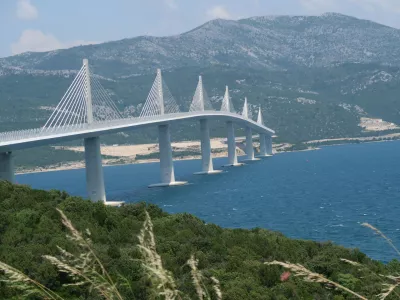 Hrva&scaron;ka, Dalmacija, most, Pelje&scaron;ac. Foto: Tatjana Pihlar 