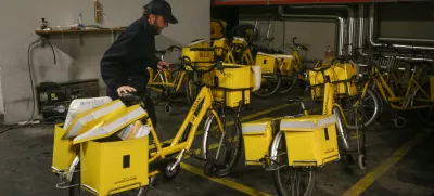 - 13.04.2018 - Tomaž Osolnik, poštar - pismonoša na kolesu – Pošta  //FOTO: Luka Cjuha.
