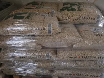 Različne navedbe in neustrezne deklaracije lesnih energentov hitro zavedejo potro&scaron;nike. Fotografija je simbolična. Foto:&nbsp;Jaka Gasar&nbsp;