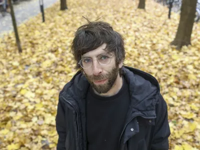 12.11.2024 - Matevž Jerman je režiser, filmski kurator in filmski kritik ter eden od soustanoviteljev Dru&scaron;tva za uveljavljanje kratkega filma Kraken in programski direktor FeKK FOTO: LUKA CJUHA