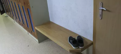 Sporna skica je nastala oktobra lani med eno od šolskih ur. Izključeni dijak je skico ustvaril, več sošolcev pa je temu prisostvovalo. Foto: Jaka Gasar 