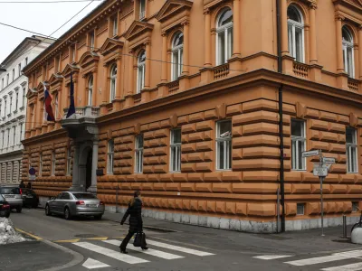 - Ustavno sodi&scaron;če Republike Slovenije, Beethovnova ulica 10, stavba <br><br><br><br> <br> <br> <br> <br>//FOTO: Jaka Gasar