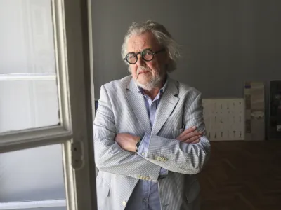 Ranko Novak, grafični oblikovalec - 13.09.2022 &ndash; Mestna galerija Ljubljana &ndash; pregledna razstava oblikovalca Ranka Novaka pod naslovom Oblika vsebine - Grafično oblikovanje 1974&ndash;2022. //FOTO: Jaka Gasar