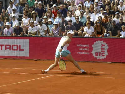 Tamara Zidan&scaron;ek na Trgu republike kljub podpori navijačev v polfinalu ni bila kos tur&scaron;ki tekmici. Foto: Luka Cjuha